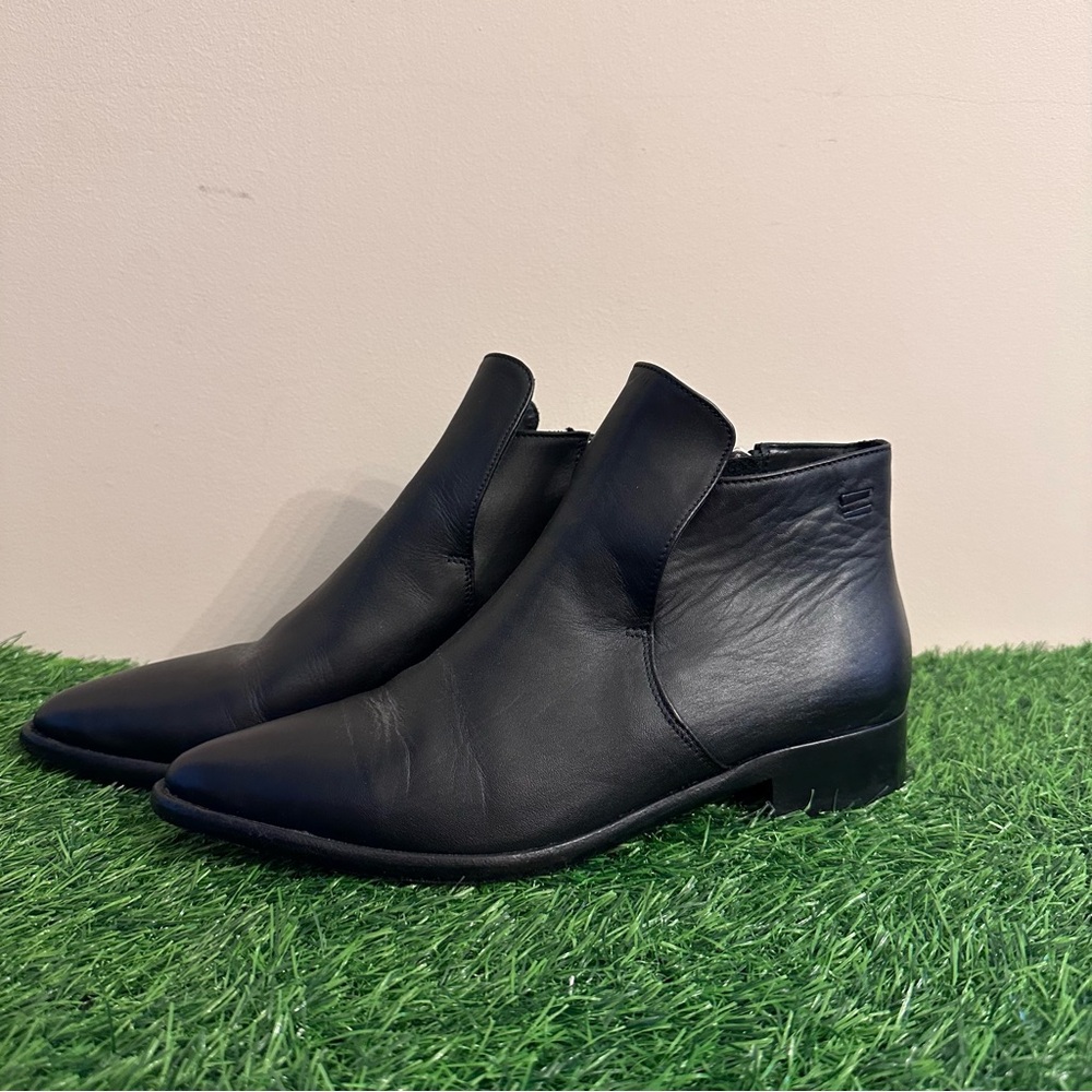 The Last Conspiracy Women’s Size 37 (6.5-7) Black Leather Chelsea Ankle Boots